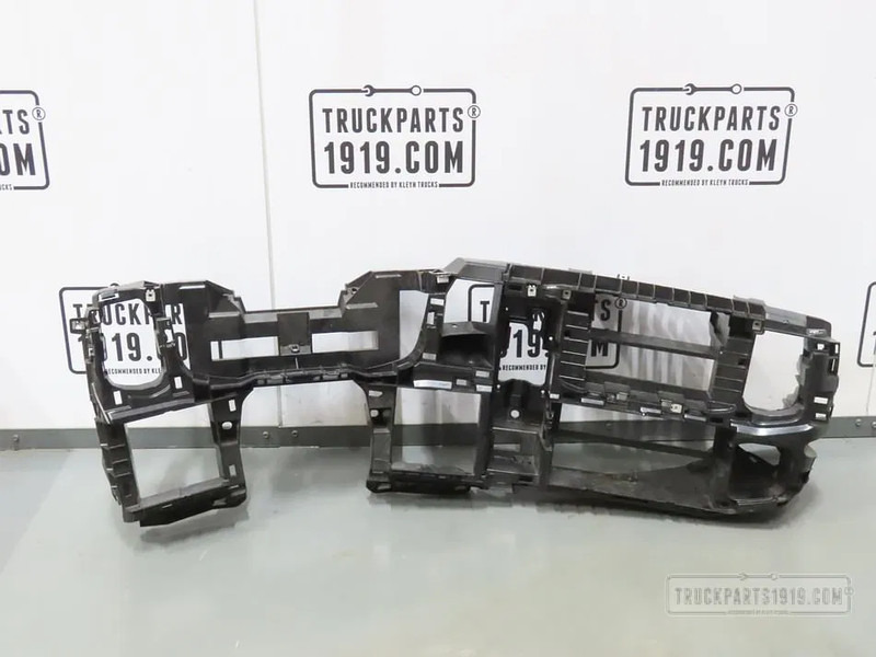 Scania 2084748 Instrumentenpaneel frame Scania - Cabina e interior para Camión: foto 1 Scania 2084748 Instrumentenpaneel frame Scania - Cabina e interior para Camión: foto 1