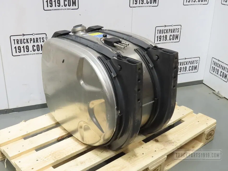 Scania 2713474 Brandstoftank + steunen 165L - Depósito de combustible para Camión: foto 2 Scania 2713474 Brandstoftank + steunen 165L - Depósito de combustible para Camión: foto 2