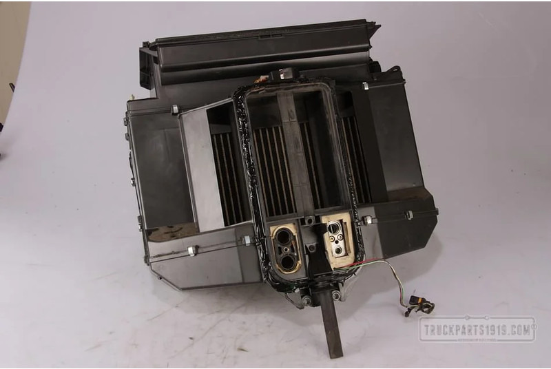 Volvo Heating, Ventilation & AC Airco eenheid VOLVO FH - Calefacción/ Ventilación para Camión: foto 2 Volvo Heating, Ventilation & AC Airco eenheid VOLVO FH - Calefacción/ Ventilación para Camión: foto 2