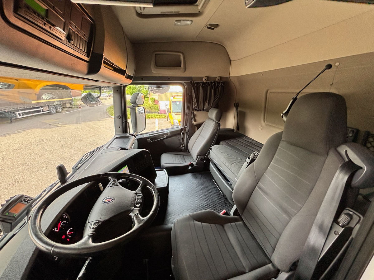 SCANIA G410 - Camión lona: foto 4 SCANIA G410 - Camión lona: foto 4