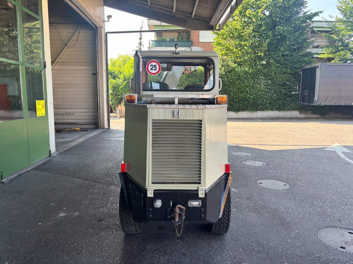 Vehículo municipal Marke Rolba R200: foto 6 Vehículo municipal Marke Rolba R200: foto 6