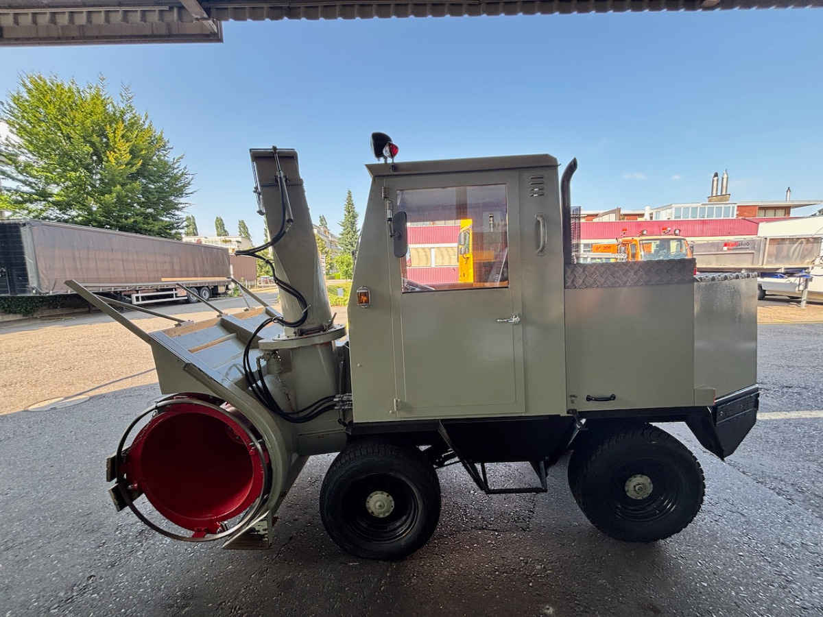 Vehículo municipal Marke Rolba R200: foto 8 Vehículo municipal Marke Rolba R200: foto 8