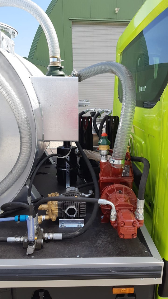 Renault Master Absaugfahrzeug - Limpieza de alcantarillado: foto 3 Renault Master Absaugfahrzeug - Limpieza de alcantarillado: foto 3