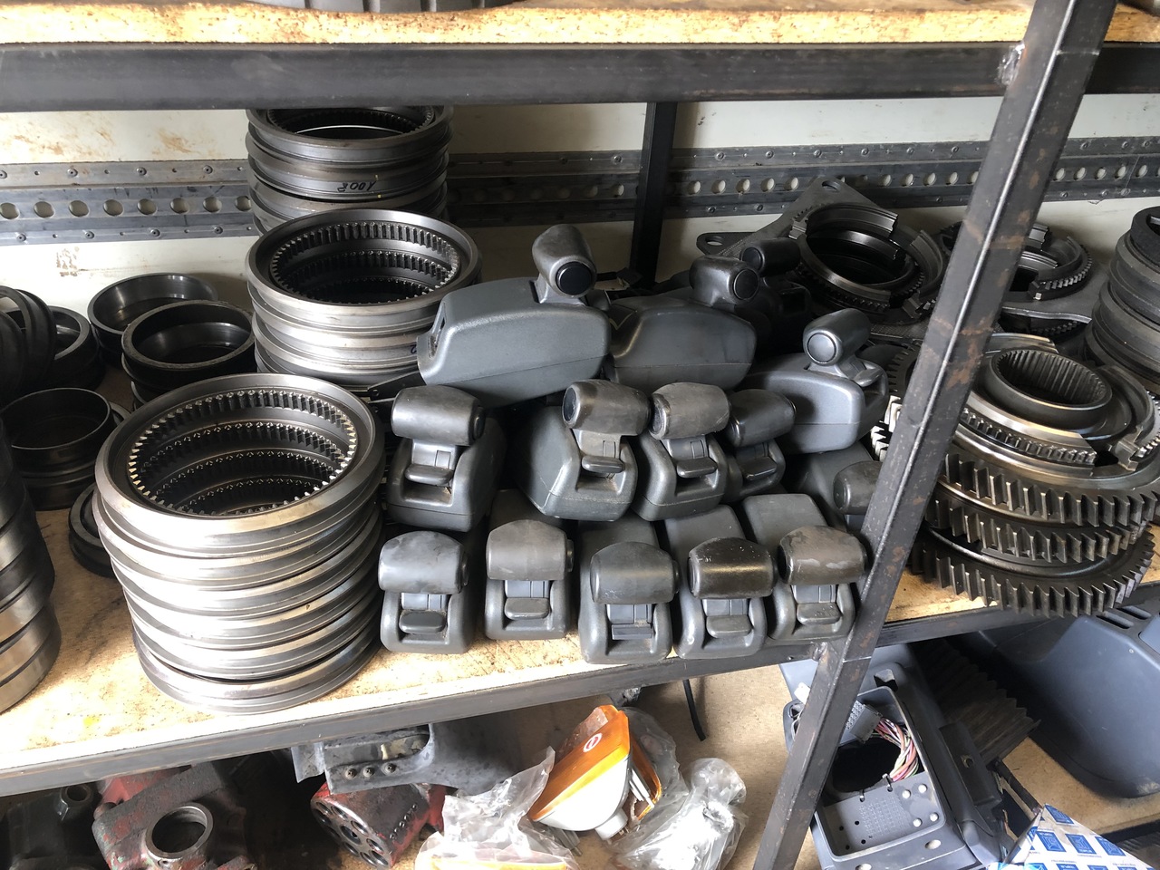 Caja de cambios y piezas para Camión DRIVE SHAFT-MAIN SHAFT-PLANETARY CARRIER ACTROS GEARBOX G240: foto 8