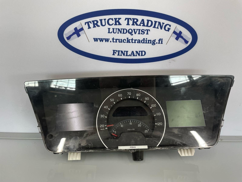 Volvo - Salpicadero: foto 1 Volvo - Salpicadero: foto 1