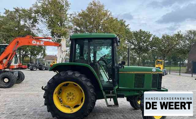 John Deere 6100 - Tractor: foto 4 John Deere 6100 - Tractor: foto 4