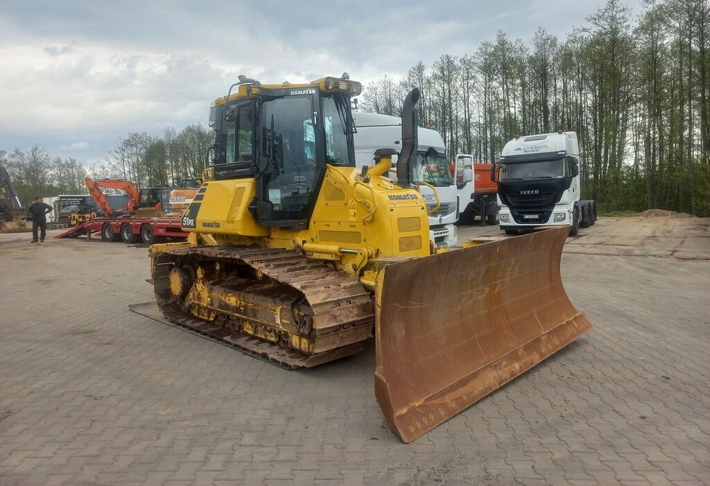 Komatsu D51PX-24 - Bulldozer: foto 3 Komatsu D51PX-24 - Bulldozer: foto 3