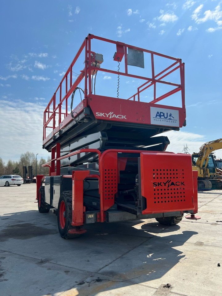 Plataforma de tijeras SKYJACK SJ 9250 4×4: foto 8 Plataforma de tijeras SKYJACK SJ 9250 4×4: foto 8