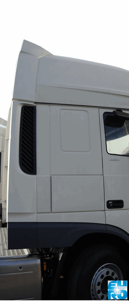 DAF XF 106 SC CABINE SPOILERSET KLAPGEDEELDE LINKS KLEUR H3279 000052 - Cabina para Camión: foto 2 DAF XF 106 SC CABINE SPOILERSET KLAPGEDEELDE LINKS KLEUR H3279 000052 - Cabina para Camión: foto 2