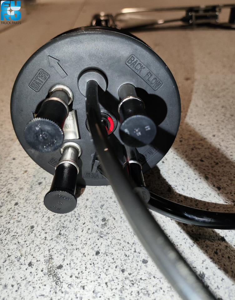 MAN ADBLUE NIVEAUSENSOR OE 81154086123 - Sensor para Camión: foto 4 MAN ADBLUE NIVEAUSENSOR OE 81154086123 - Sensor para Camión: foto 4