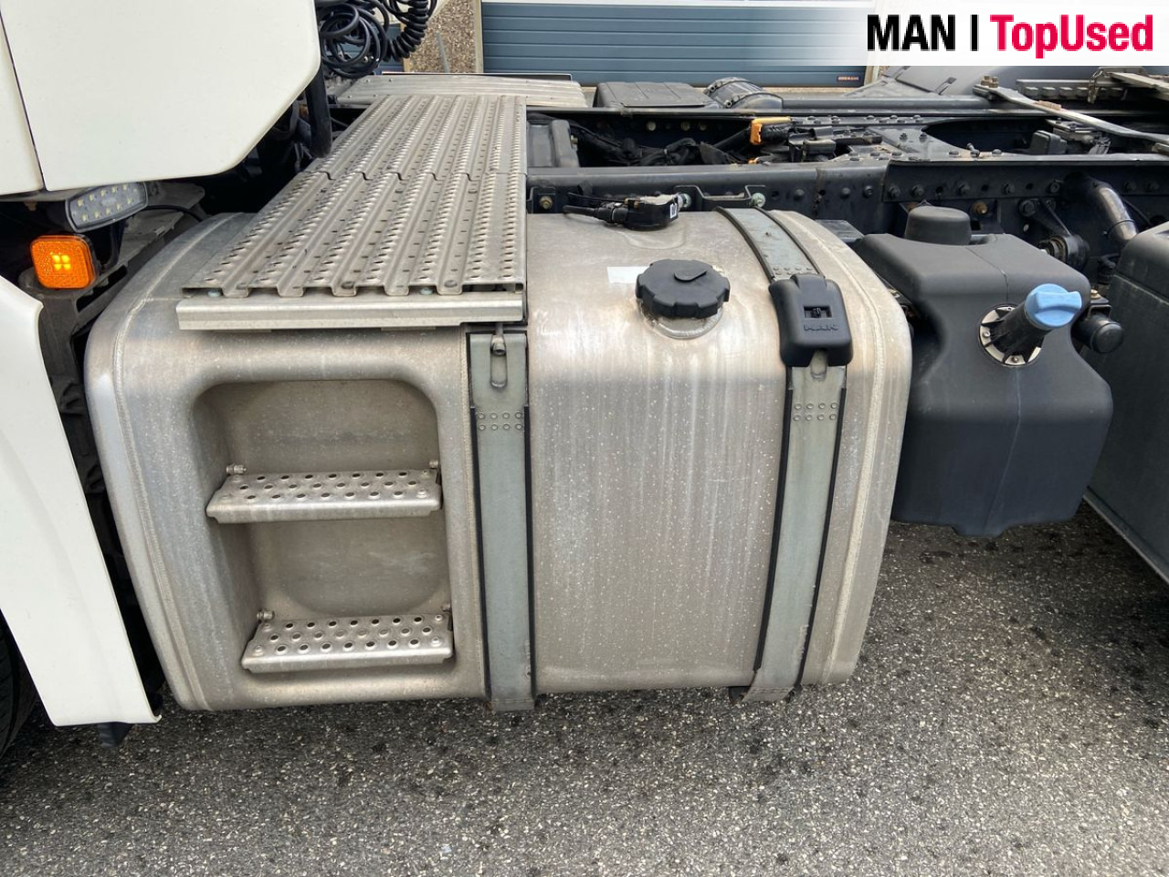 MAN TGX 28.510 6x2=2 BL SA "Retarder" - Cabeza tractora: foto 5 MAN TGX 28.510 6x2=2 BL SA "Retarder" - Cabeza tractora: foto 5