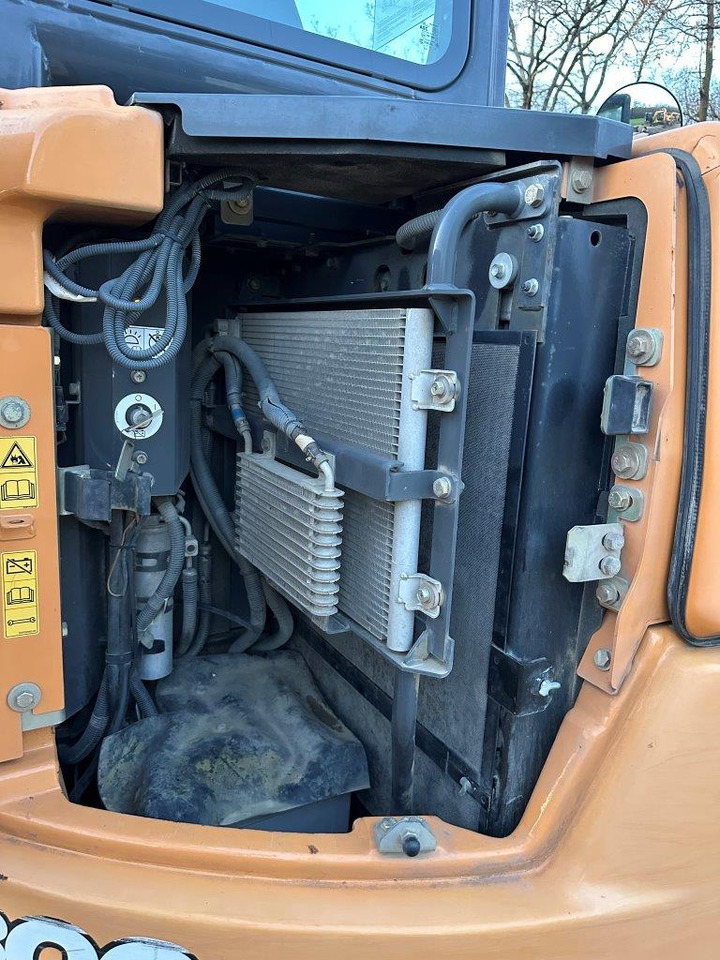 Miniexcavadora CASE CX 80 C: foto 21