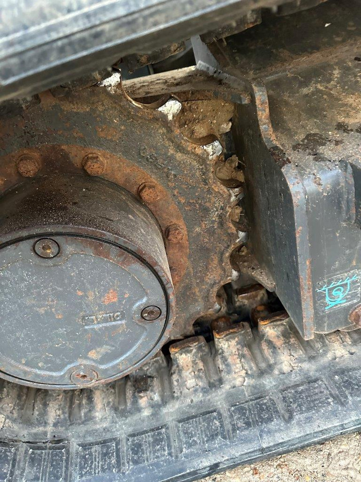Miniexcavadora CASE CX 80 C: foto 16