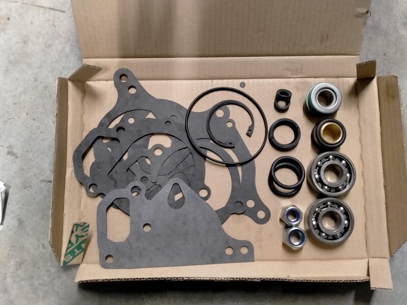 Steyr reparatie set waterpomp - Bomba de refrigerante para Maquinaria agrícola: foto 1 Steyr reparatie set waterpomp - Bomba de refrigerante para Maquinaria agrícola: foto 1