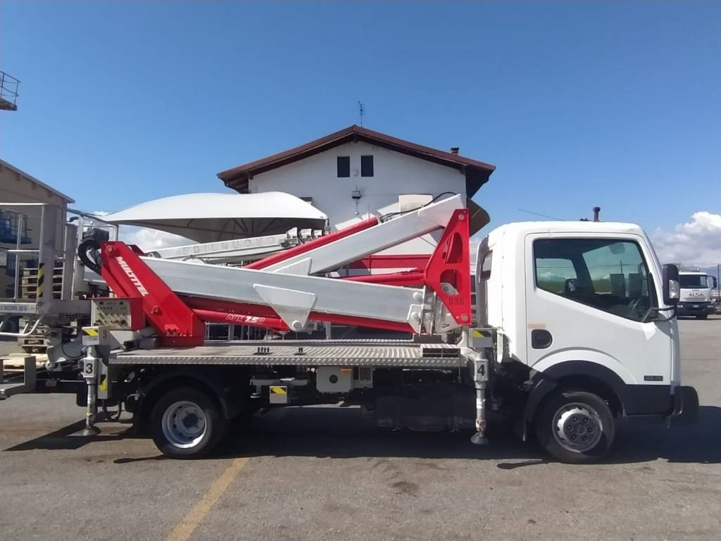 Multitel MX 250 - Camión con plataforma elevadora: foto 1 Multitel MX 250 - Camión con plataforma elevadora: foto 1