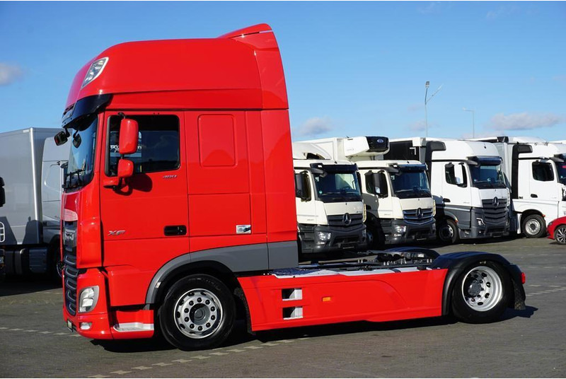 DAF 106 / 480 / EURO 6 / ACC / MEGA / LOW DECK / SUPER SPACE CAB - Cabeza tractora: foto 3 DAF 106 / 480 / EURO 6 / ACC / MEGA / LOW DECK / SUPER SPACE CAB - Cabeza tractora: foto 3