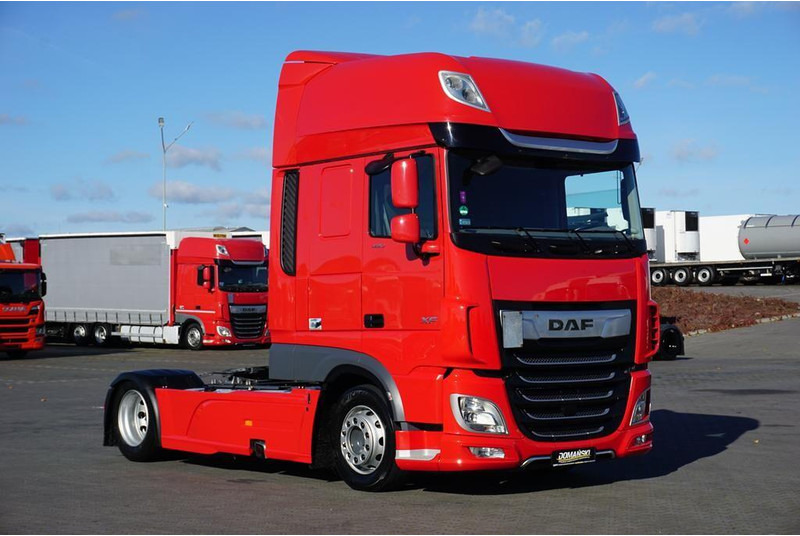 DAF 106 / 480 / EURO 6 / ACC / MEGA / LOW DECK / SUPER SPACE CAB - Cabeza tractora: foto 2 DAF 106 / 480 / EURO 6 / ACC / MEGA / LOW DECK / SUPER SPACE CAB - Cabeza tractora: foto 2