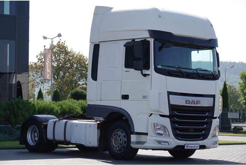 DAF XF 460 / MANUAL / STANDARD / SUPER SPACE CAB / EURO 6 - Cabeza tractora: foto 1 DAF XF 460 / MANUAL / STANDARD / SUPER SPACE CAB / EURO 6 - Cabeza tractora: foto 1