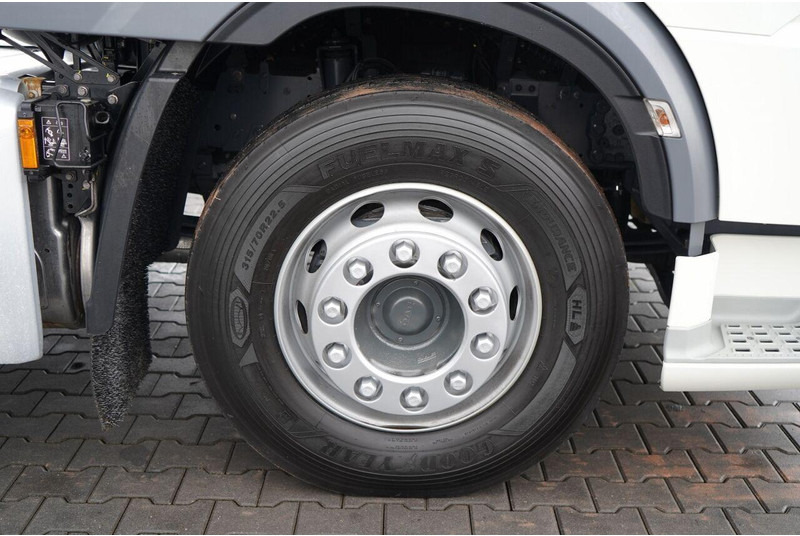 Cabeza tractora DAF XF 480: foto 19