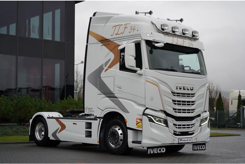 Iveco S-WAY / 530 / RETARDER / I-PARK COOL / FULL AIRMATIC / OPONY 10 - Cabeza tractora: foto 1 Iveco S-WAY / 530 / RETARDER / I-PARK COOL / FULL AIRMATIC / OPONY 10 - Cabeza tractora: foto 1