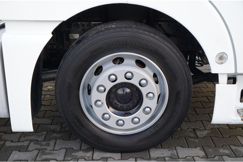 Cabeza tractora MAN TGX 18.440 / XLX / MEGA / MANUAL / LOW DECK: foto 19