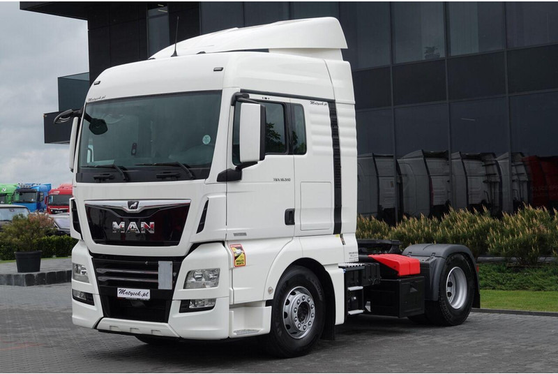 MAN TGX 18.510 / RETARDER / PEŁNY ADR / SPROWADZONY / PO KONTRAKCIE - Cabeza tractora: foto 4 MAN TGX 18.510 / RETARDER / PEŁNY ADR / SPROWADZONY / PO KONTRAKCIE - Cabeza tractora: foto 4