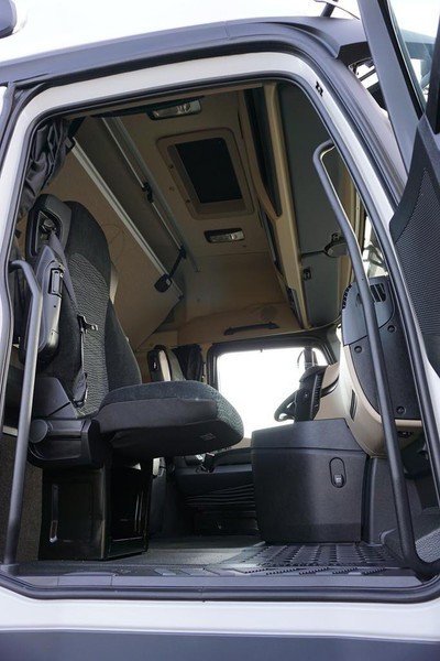 Cabeza tractora Mercedes-Benz ACTROS / 1851 / EURO 6 / ACC / BIG SPACE: foto 8 Cabeza tractora Mercedes-Benz ACTROS / 1851 / EURO 6 / ACC / BIG SPACE: foto 8