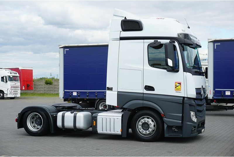 Mercedes-Benz ACTROS / 1851 / EURO 6 / ACC / MEGA / LOW DECK / BIG SPACE - Cabeza tractora: foto 4 Mercedes-Benz ACTROS / 1851 / EURO 6 / ACC / MEGA / LOW DECK / BIG SPACE - Cabeza tractora: foto 4