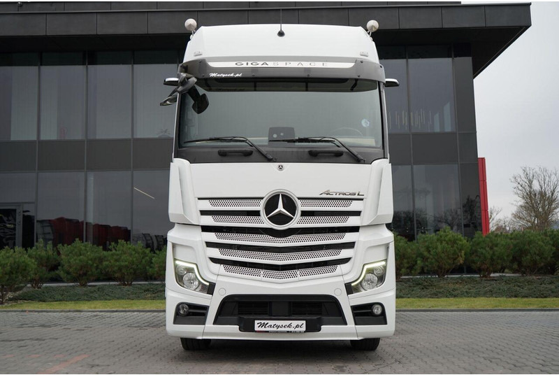 Mercedes-Benz ACTROS 1851 / RETARDER / GIGA SPACE / EURO 6 / SPROWADZONY - Cabeza tractora: foto 3 Mercedes-Benz ACTROS 1851 / RETARDER / GIGA SPACE / EURO 6 / SPROWADZONY - Cabeza tractora: foto 3