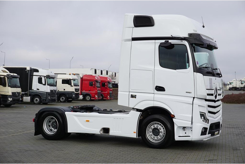 Mercedes-Benz ACTROS L / 1851 / E 6 / MP 5 / RETARDER / GIGA SPACE - Cabeza tractora: foto 4 Mercedes-Benz ACTROS L / 1851 / E 6 / MP 5 / RETARDER / GIGA SPACE - Cabeza tractora: foto 4