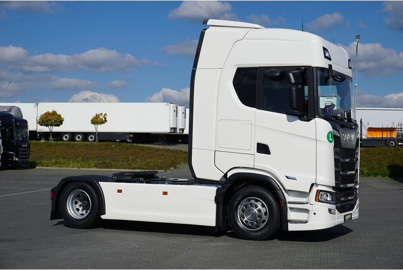 Scania S 500 / EURO 6 / ACC / RETARDER / PEŁNA OPCJA / JAK NOWA - Cabeza tractora: foto 5 Scania S 500 / EURO 6 / ACC / RETARDER / PEŁNA OPCJA / JAK NOWA - Cabeza tractora: foto 5