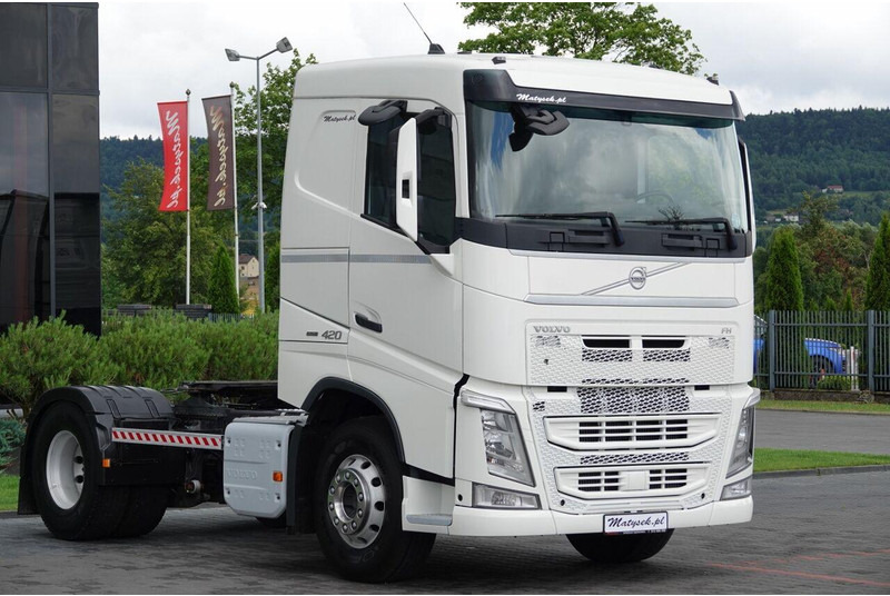 Volvo FH 420 / 13 L / PEŁNY ADR / 2017 ROK / NISKA KABINA / SPROWADZON - Cabeza tractora: foto 1 Volvo FH 420 / 13 L / PEŁNY ADR / 2017 ROK / NISKA KABINA / SPROWADZON - Cabeza tractora: foto 1