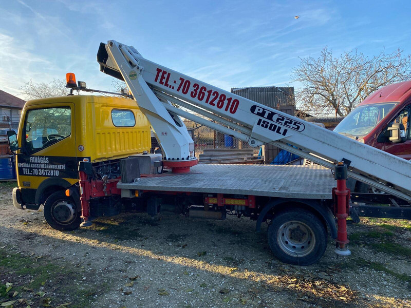 Nissan Cabstar 35.12 - ISOLI PT 225 aerial working platform 22,5m - 3,5 - Camión, Camión grúa: foto 4 Nissan Cabstar 35.12 - ISOLI PT 225 aerial working platform 22,5m - 3,5 - Camión, Camión grúa: foto 4