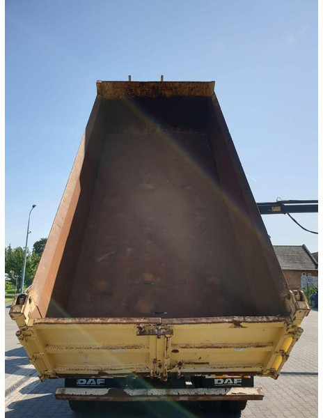 DAF CF GINAF X3335 S 6x6 DUMP TRUCK+HDS ATLAS 1460 HYDROBORD - Camión volquete, Camión grúa: foto 4 DAF CF GINAF X3335 S 6x6 DUMP TRUCK+HDS ATLAS 1460 HYDROBORD - Camión volquete, Camión grúa: foto 4