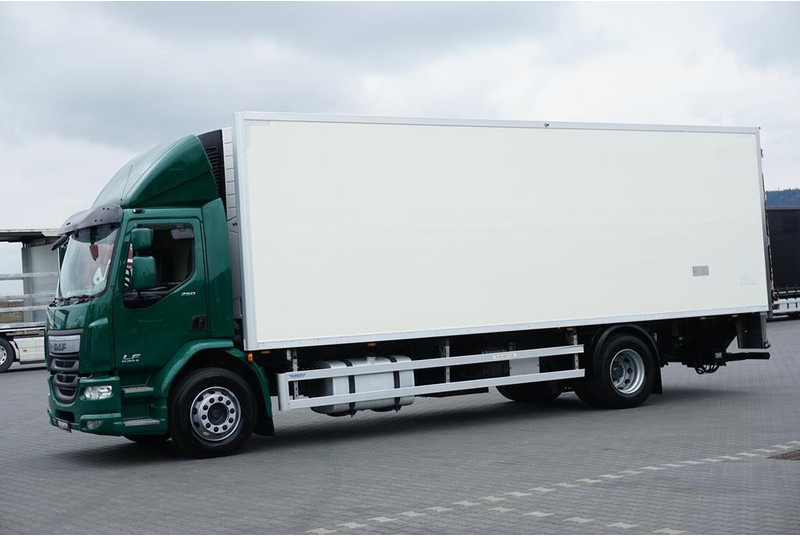 DAF LF / 250 / EURO 6 / CHŁODNIA + WINDA / MULTITEMPERATURA - Camión frigorífico: foto 3 DAF LF / 250 / EURO 6 / CHŁODNIA + WINDA / MULTITEMPERATURA - Camión frigorífico: foto 3