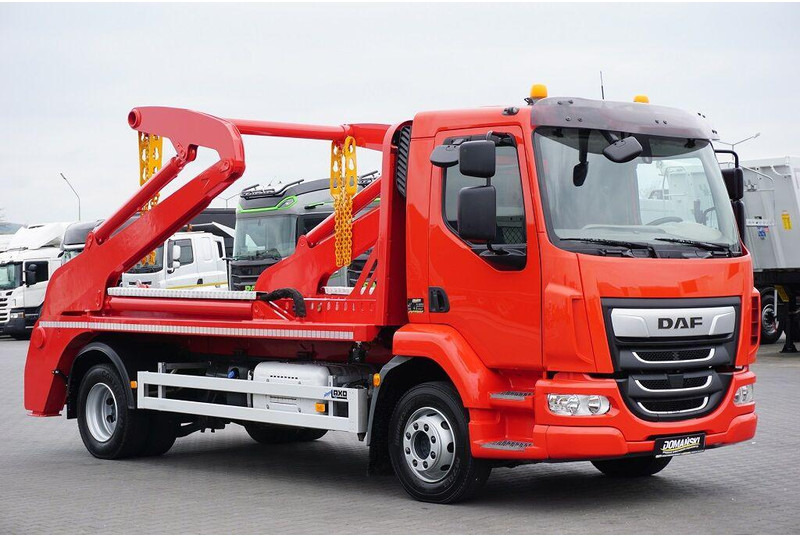 DAF LF / 290 / ACC / EURO 6 / BRAMOWIEC / DMC 14 000 KG - Camión portacontenedor de cadenas: foto 2 DAF LF / 290 / ACC / EURO 6 / BRAMOWIEC / DMC 14 000 KG - Camión portacontenedor de cadenas: foto 2