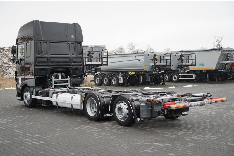 DAF XF 480 / BDF / 6X2 / / SSC / I-PARK COOL / OŚ PODNOSZONA / WECON - Camión portacontenedore/ Intercambiable: foto 5 DAF XF 480 / BDF / 6X2 / / SSC / I-PARK COOL / OŚ PODNOSZONA / WECON - Camión portacontenedore/ Intercambiable: foto 5