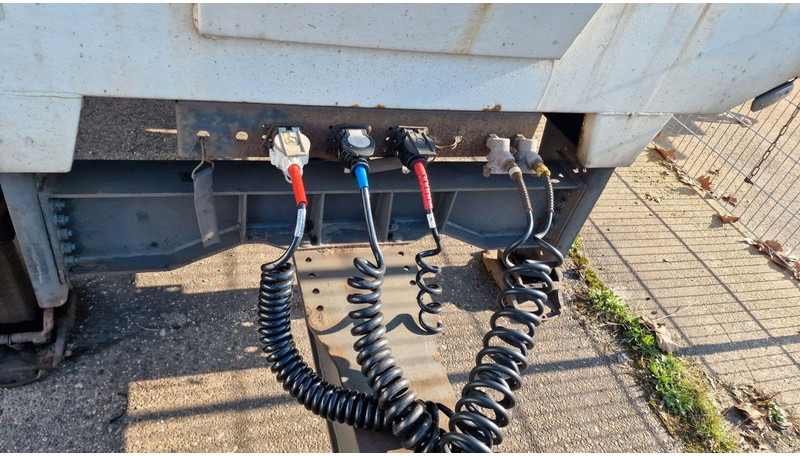 Semirremolque caja cerrada Dinkel DTAKWLW 18000: foto 7 Semirremolque caja cerrada Dinkel DTAKWLW 18000: foto 7