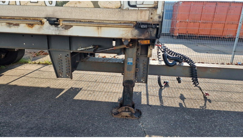 Semirremolque caja cerrada Dinkel DTAKWLW 18000: foto 8 Semirremolque caja cerrada Dinkel DTAKWLW 18000: foto 8