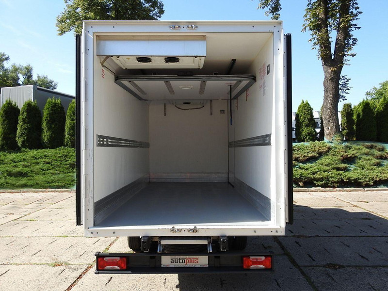 Furgoneta frigorifica Iveco DAILY 35C15 KONTENER CHŁODNIA -12*C ZASILANIE 230V BLIŹNIACZE KO: foto 20 Furgoneta frigorifica Iveco DAILY 35C15 KONTENER CHŁODNIA -12*C ZASILANIE 230V BLIŹNIACZE KO: foto 20