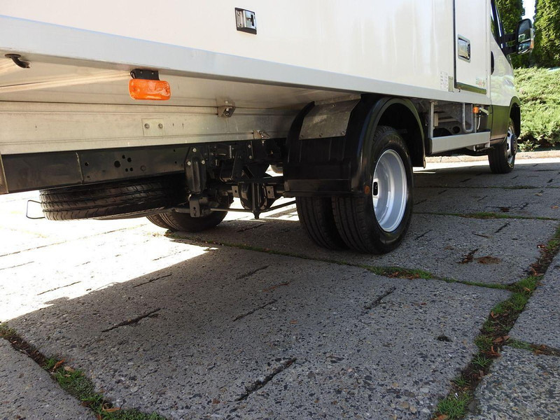 Furgoneta frigorifica Iveco DAILY 35C15 KONTENER CHŁODNIA -12*C ZASILANIE 230V BLIŹNIACZE KO: foto 17 Furgoneta frigorifica Iveco DAILY 35C15 KONTENER CHŁODNIA -12*C ZASILANIE 230V BLIŹNIACZE KO: foto 17