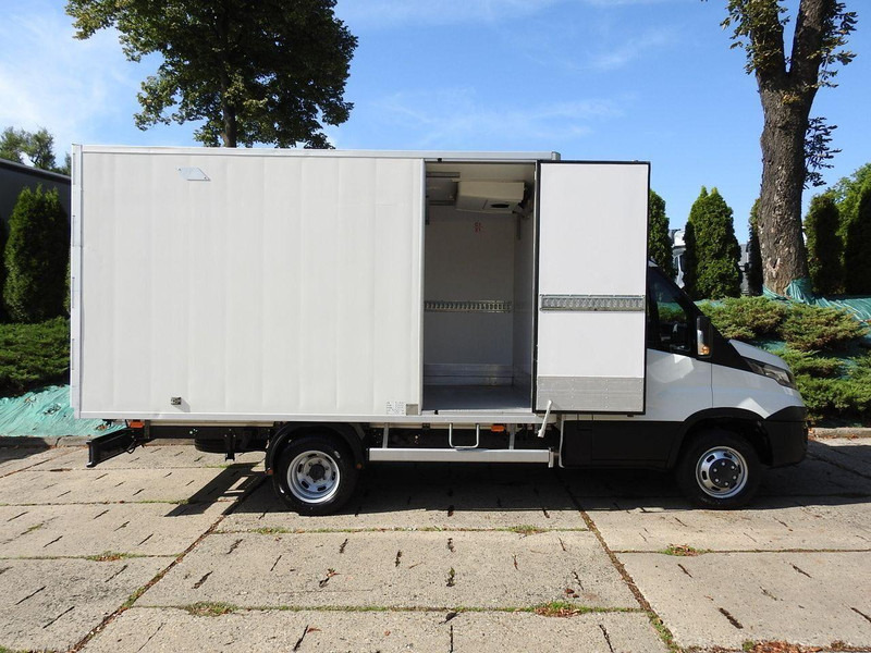 Furgoneta frigorifica Iveco DAILY 35C15 KONTENER CHŁODNIA -12*C ZASILANIE 230V BLIŹNIACZE KO: foto 8 Furgoneta frigorifica Iveco DAILY 35C15 KONTENER CHŁODNIA -12*C ZASILANIE 230V BLIŹNIACZE KO: foto 8