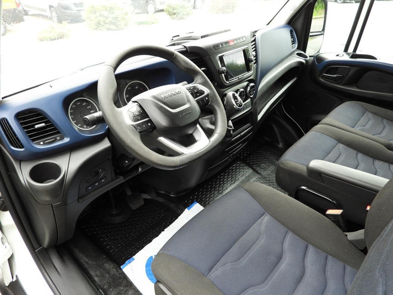 Iveco DAILY 35C21 WYWROTKA TEMPOMAT NAWIGACJA LEDY PNEUMATYKA AUTOMAT - Furgoneta basculante: foto 2 Iveco DAILY 35C21 WYWROTKA TEMPOMAT NAWIGACJA LEDY PNEUMATYKA AUTOMAT - Furgoneta basculante: foto 2