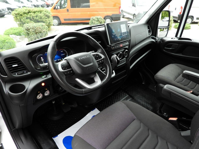 Iveco DAILY 35S18 KONTENER HI-MATIC WINDA 8 PALET TEMPOMAT NAWIGACJA L - Furgoneta caja cerrada: foto 2 Iveco DAILY 35S18 KONTENER HI-MATIC WINDA 8 PALET TEMPOMAT NAWIGACJA L - Furgoneta caja cerrada: foto 2