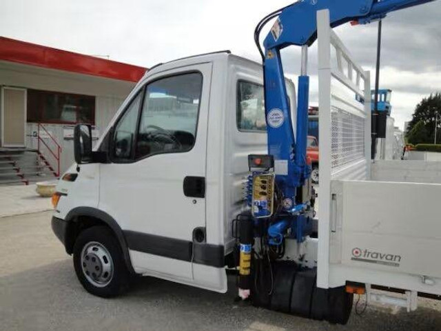 Leasing de Iveco Daily 35C11 - flatbed+crane Iveco Daily 35C11 - flatbed+crane: foto 6