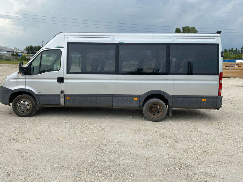 Iveco Daily 50 C 18 - 20 personal minibus - Minibús, Furgoneta de pasajeros: foto 3 Iveco Daily 50 C 18 - 20 personal minibus - Minibús, Furgoneta de pasajeros: foto 3