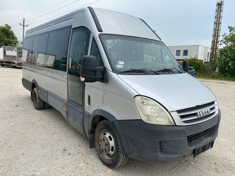 Iveco Daily 50 C 18 - 20 personal minibus - Minibús, Furgoneta de pasajeros: foto 2 Iveco Daily 50 C 18 - 20 personal minibus - Minibús, Furgoneta de pasajeros: foto 2