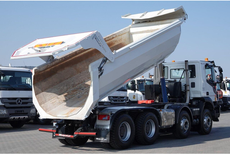 Iveco STRALIS X-WAY 480 / 8x4 / WYWROTKA TYLNOZSYP + HYDROKLAPA / OPON - Camión volquete: foto 3 Iveco STRALIS X-WAY 480 / 8x4 / WYWROTKA TYLNOZSYP + HYDROKLAPA / OPON - Camión volquete: foto 3