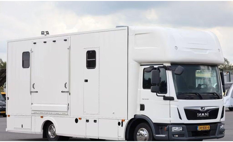 MAN TGL 8.190 - - Camión para caballos: foto 2 MAN TGL 8.190 - - Camión para caballos: foto 2