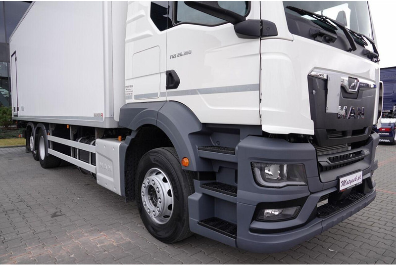 MAN TGS 26.360 / 6x2 / CHŁODNIA -8,2 M / AGREGAT CARRIER SUPRA 850 / - Camión frigorífico: foto 2 MAN TGS 26.360 / 6x2 / CHŁODNIA -8,2 M / AGREGAT CARRIER SUPRA 850 / - Camión frigorífico: foto 2